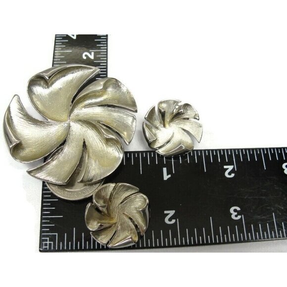 Hobe Silver Tone Matching Brooch Pin an Clip Earrings Jewelry Set Vtg Signed IOB - Picture 8 of 16